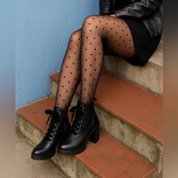 NIB Matiko Emma Black Genuine Leather Lace-Up Heeled Ankle Boots Grunge Sz 6.5 - Picture 1 of 8